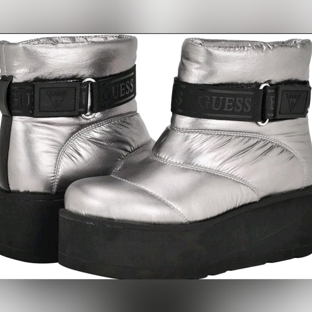 NWT GUESS Jilona Platform Quilted Puffer Booties NWOT